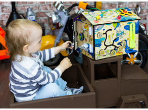 Бизиборд-домик «Космос» 32x28x26 см, развивающая доска для детей от 8 месяцев до 3 лет, ChiDe