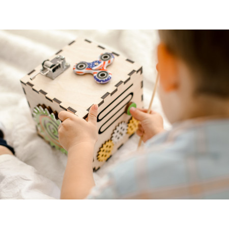 Бизикуб игрушка для детей 15x15x15 см  деревянный ChiDe