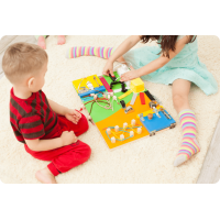 Бізіборд для дівчинки та хлопчика: Декілька відмінностей іграшки